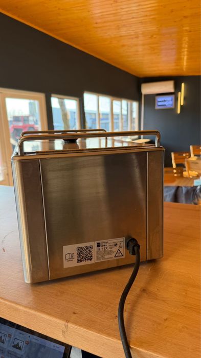 Aparat de fiert cremwursti