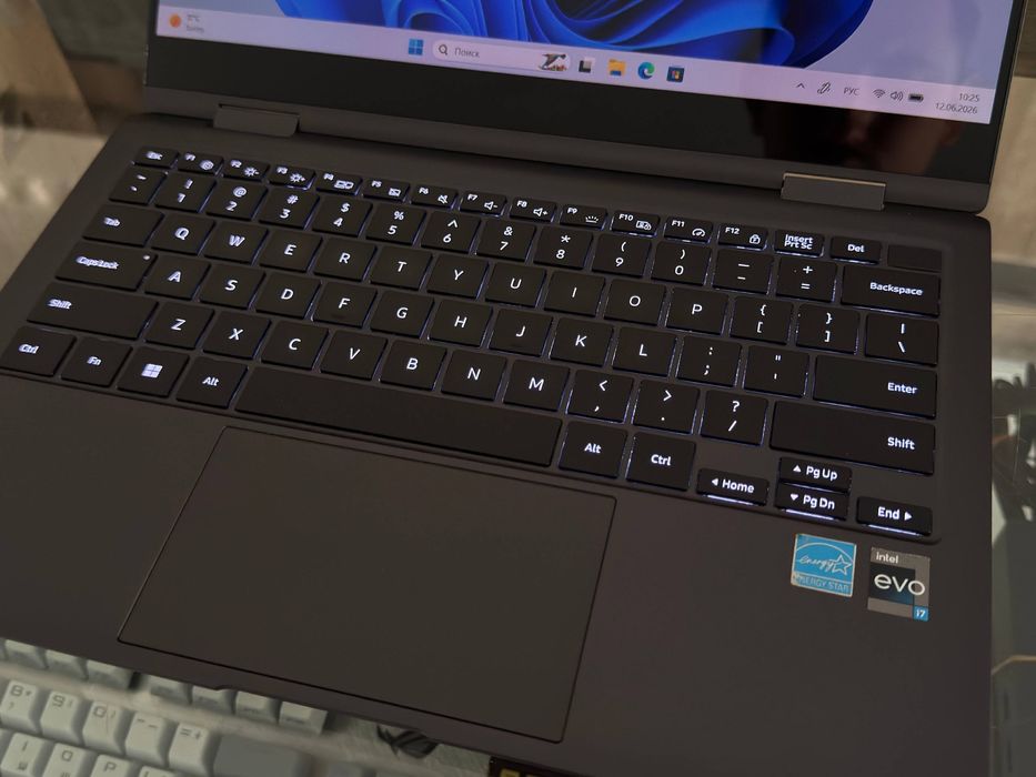 SAMSUNG Galaxy Book2 360
