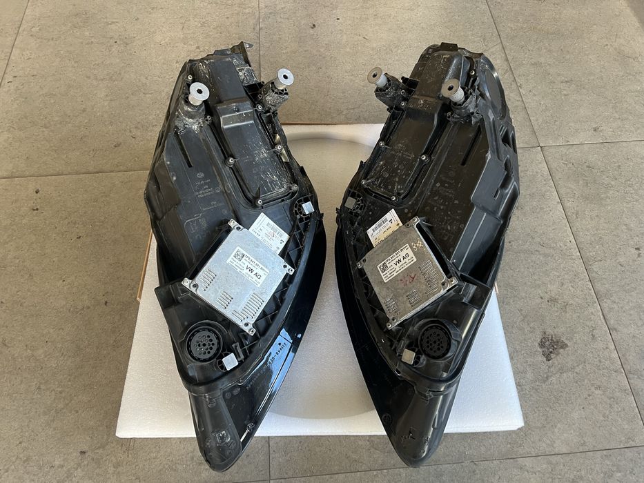 Комплект оригинални оборудвани фарове за Cayenne 9Y