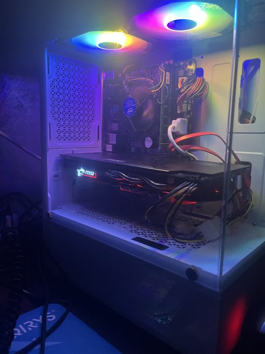 Pc de vanzare , foarte bun pt gaming