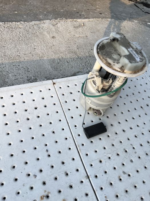 Pompa benzina Nissan Micra 2003-2009