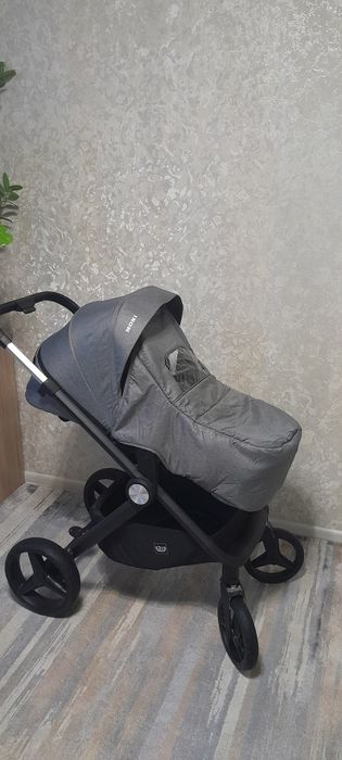Продам коляску зима- лето