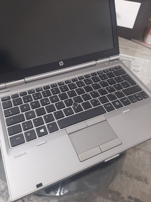 Vând laptop hp Eltebook