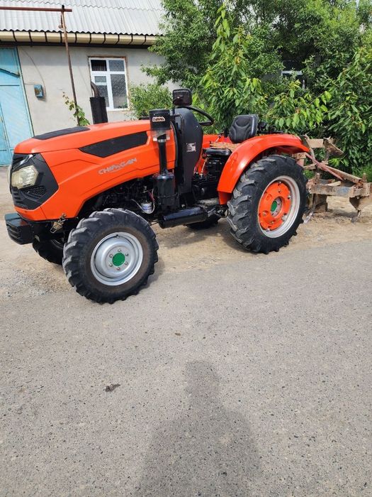 Mini traktor sotiladi