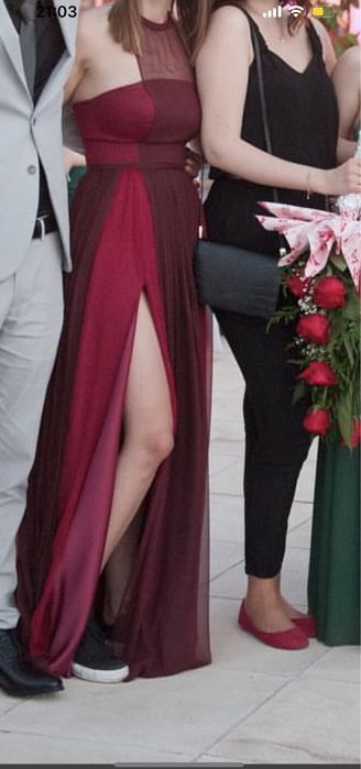 Rochita eleganta facuta pe comanda