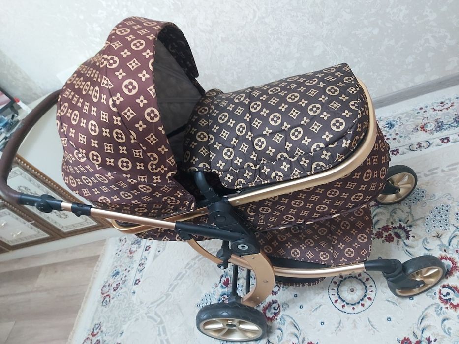 Продам коляску в отличном состоянии