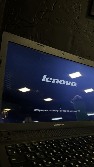 Lenovo ноутбук в продаже