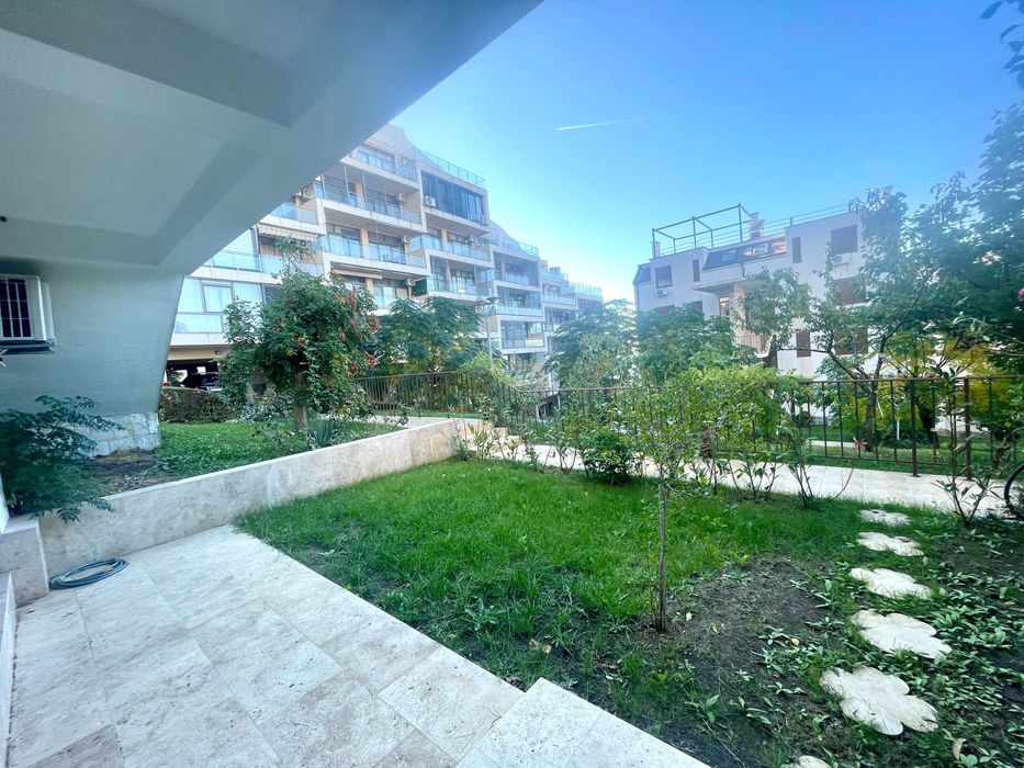 Продава се Двустаен апартамент в Свети Влас - 98 кв.м за 1684 €/кв.м - Снимка #11