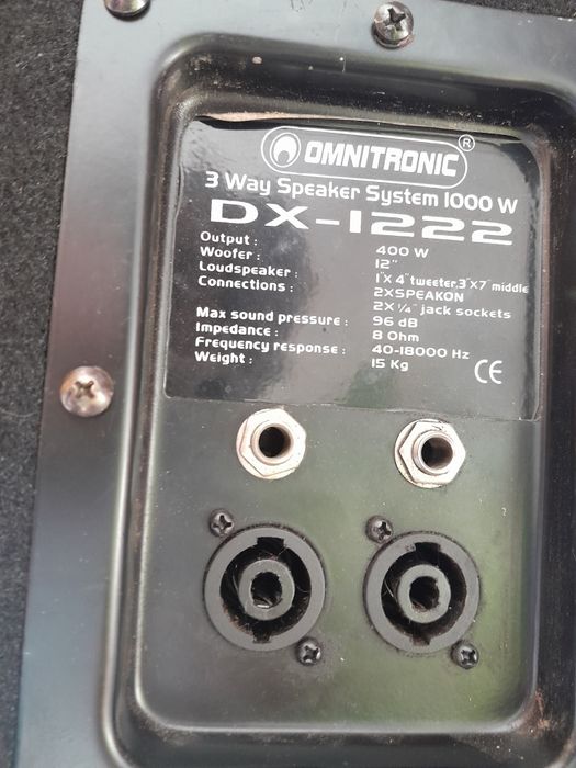 Vând boxe cu amplificator