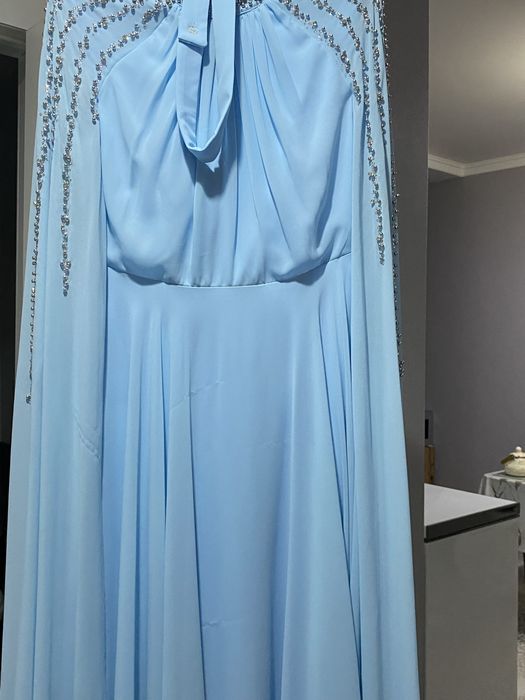 Платье продаю в хорошем состояние