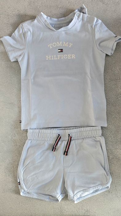 Compleu Tommy Hilfiger original băiețel
