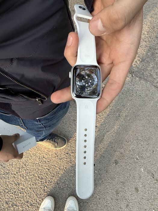 Apple watch 8 series