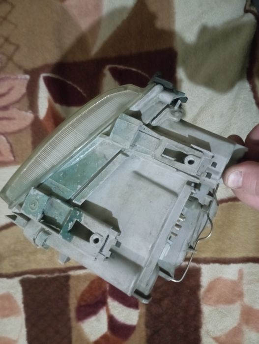 Фара на Мерседес 202 до рестайлинг