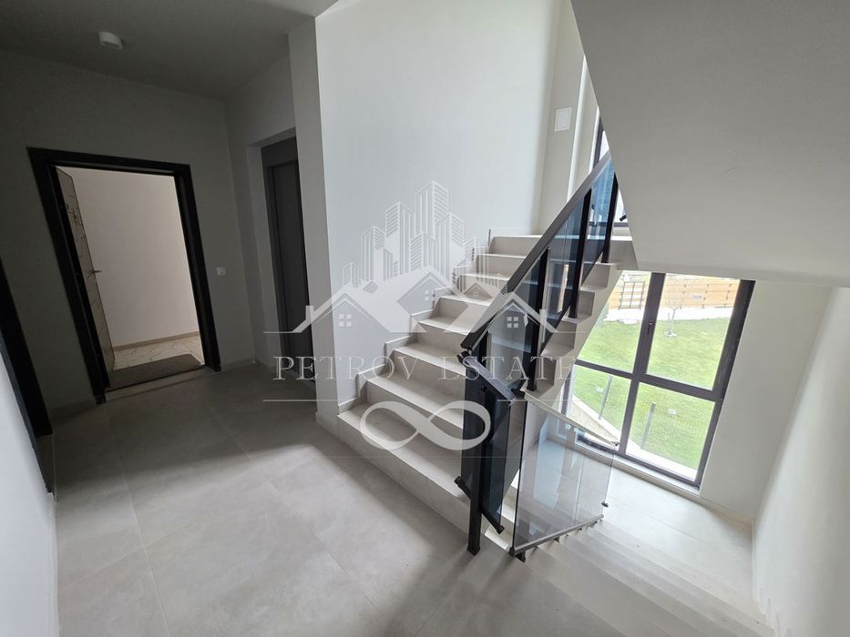 Продава се Двустаен апартамент в Велинград - 76 кв.м за 722 €/кв.м - Снимка #10