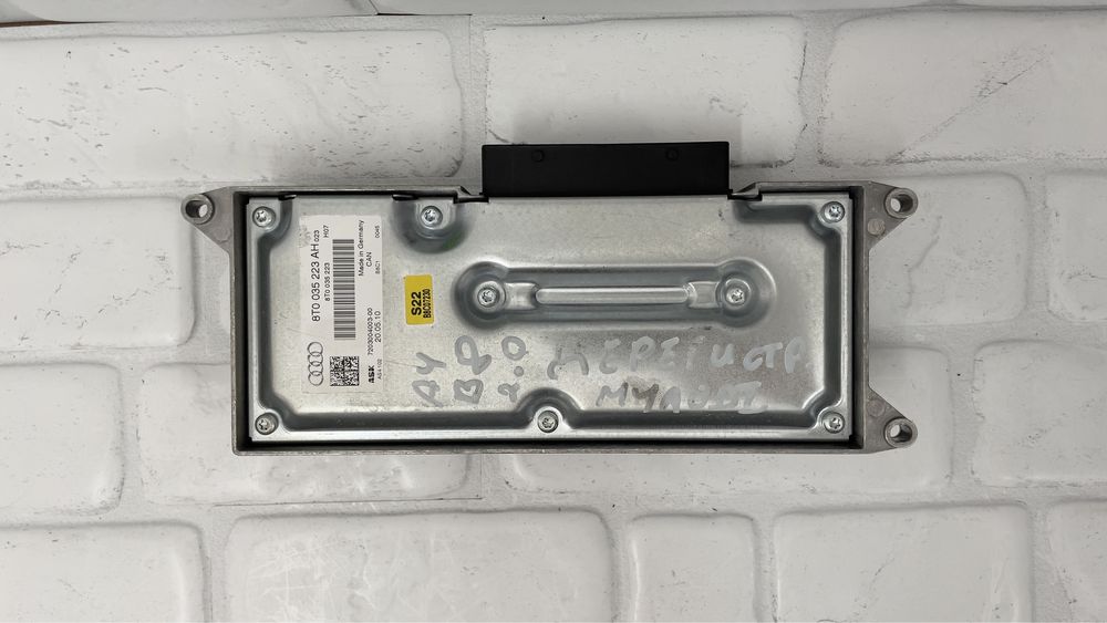 Усилвател AUDI A4 A5 8T0035223AH