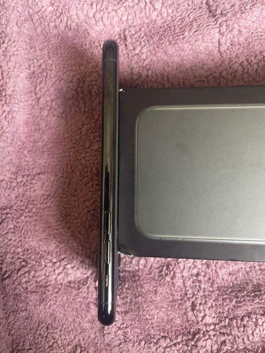 Iphone 11 pro / 85.000