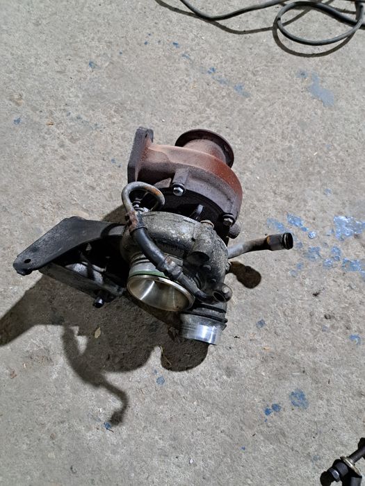 Turbina turbo suflanta bmw 2.0 diesel n47 320 520 seria 1 3 5 defecta