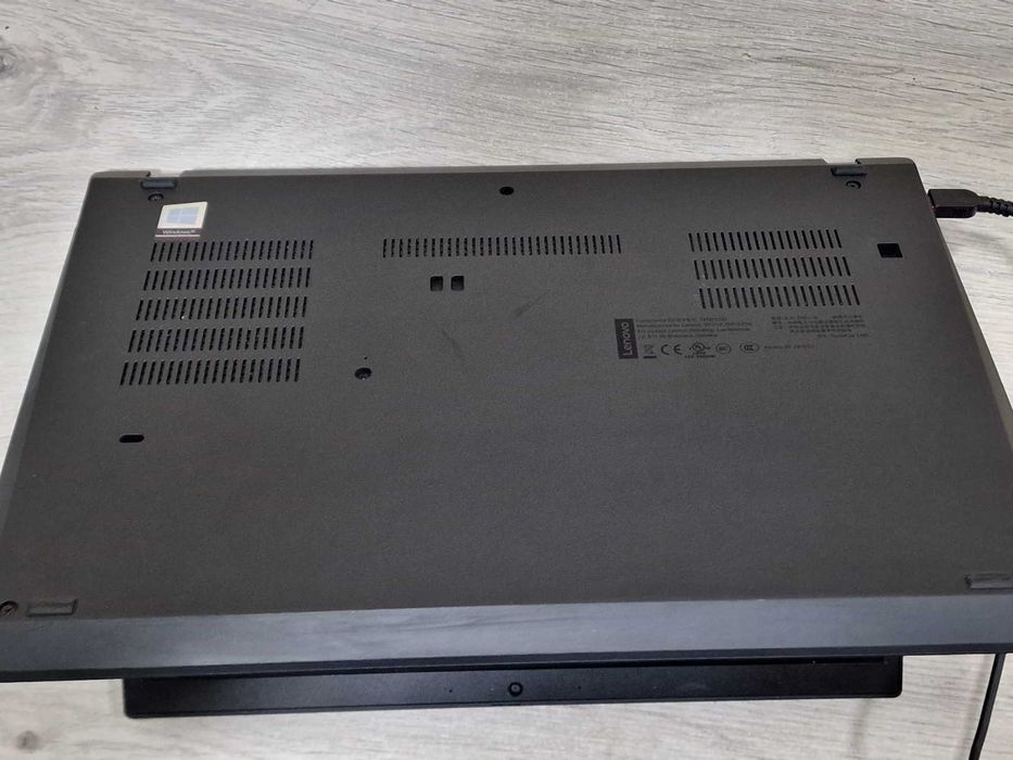 Лаптоп Lenovo ThinkPad T495 / 16GB RAM / 256 SSD / RYZEN 3 PRO / 14''