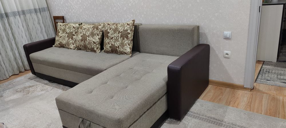 Уголок мягкий для гостиной