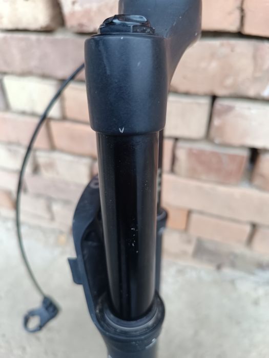 Vând furca Rockshox Sid 27.5