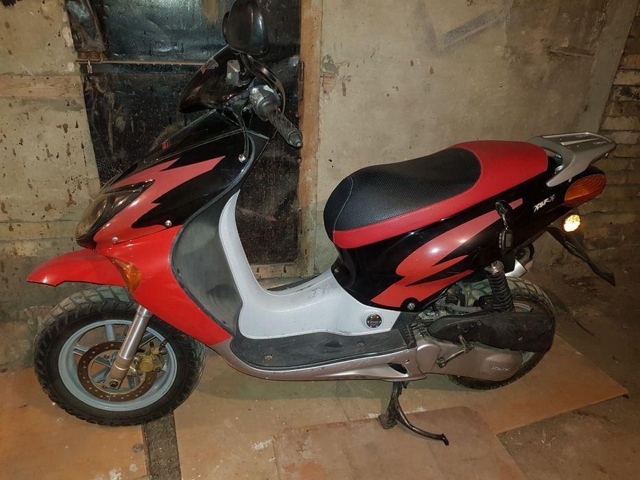 Скутер Honda x8r-x