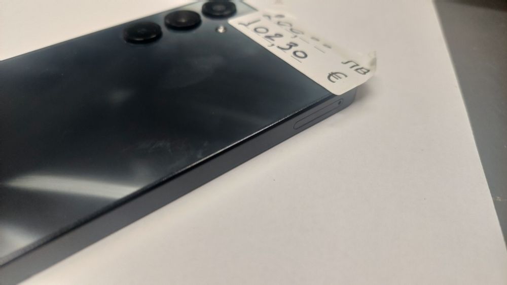 Samsung А16 Черен Цвят Памет 256GB RAM 8GB