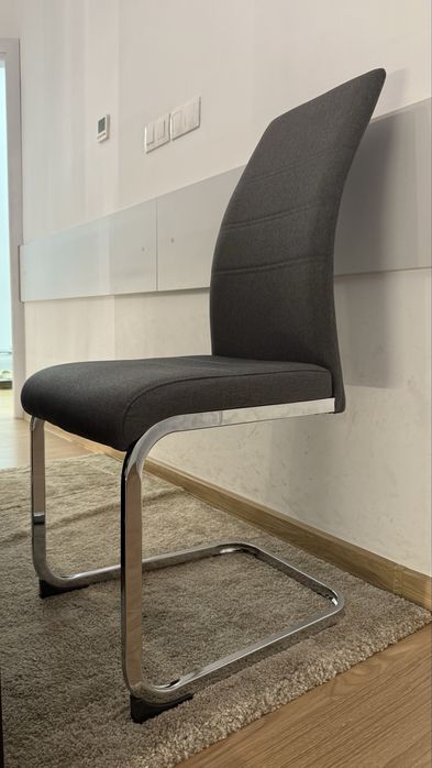 Сив стол от aiko