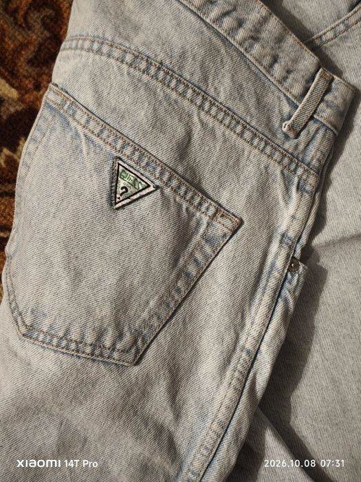 Джинсовые шорты Guess и Levi's