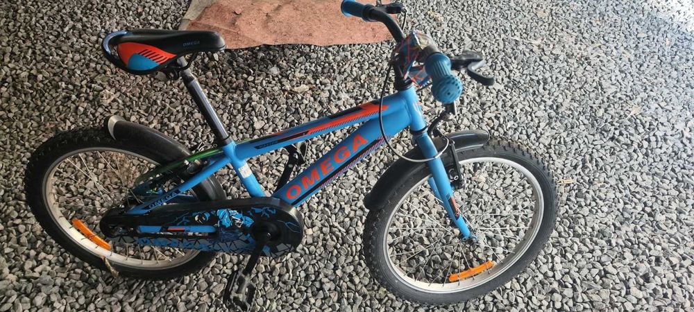 Детско колело 20 цола с подарък нови  каска, наколенки и подлакътници