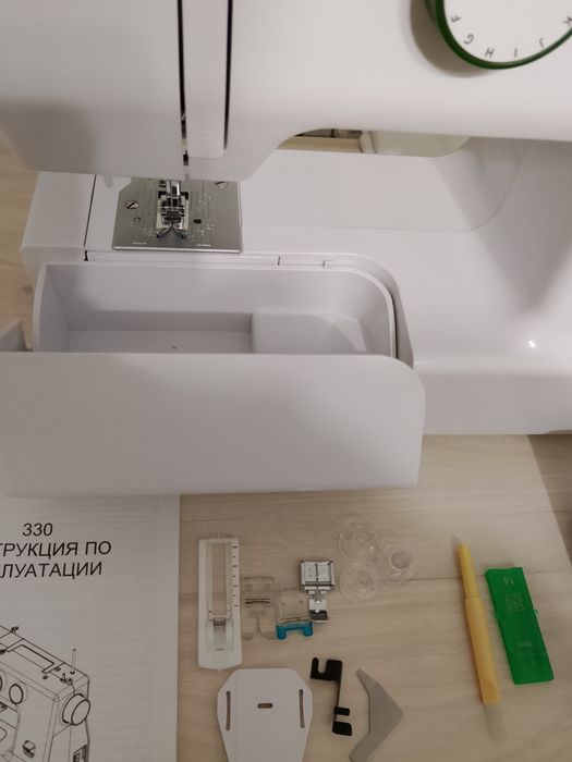 Продам швейную машину