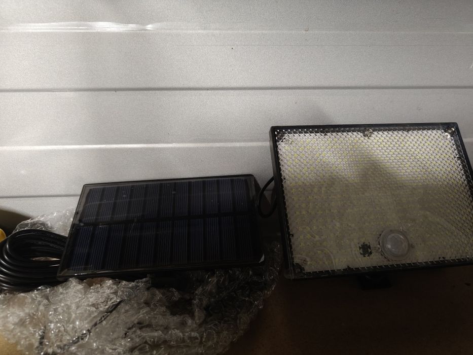 Lampi solare de exterior