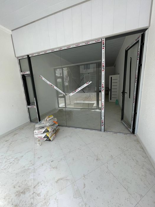 Тайер Бино сотилади центр жойда жойлашган