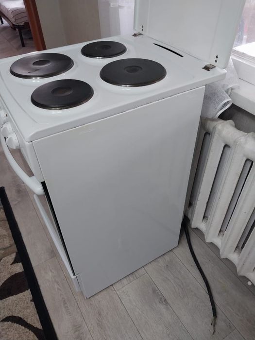 Продам электрическую плиту