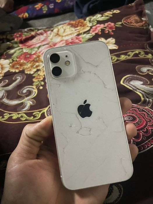 Iphone 12 iCloud ga tushgan