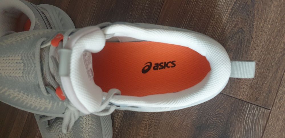 Красовки оригинал ASICS