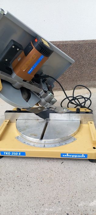 Circular staționar cu masă combinat 2 în unu