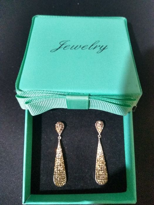 Серьги серебряные.