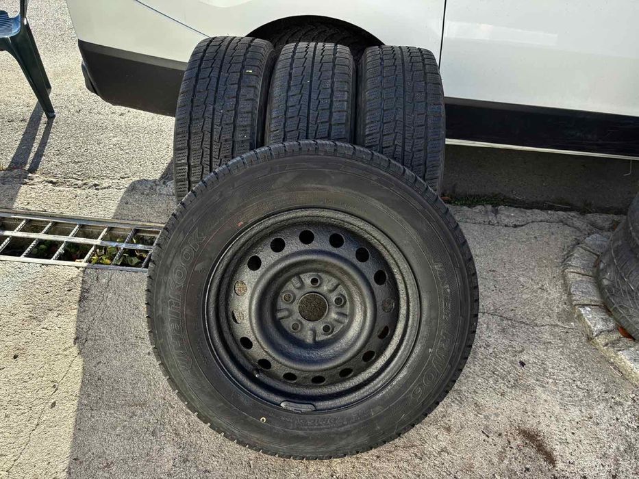 4бр. Зимни гуми с джанти 215/70 R16C цола TOYOTA RAV 4 HANKOOK 5x114.3