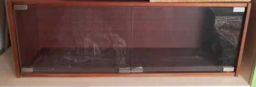 Продаются   ПОЛКИ   вместительные  и глубокие