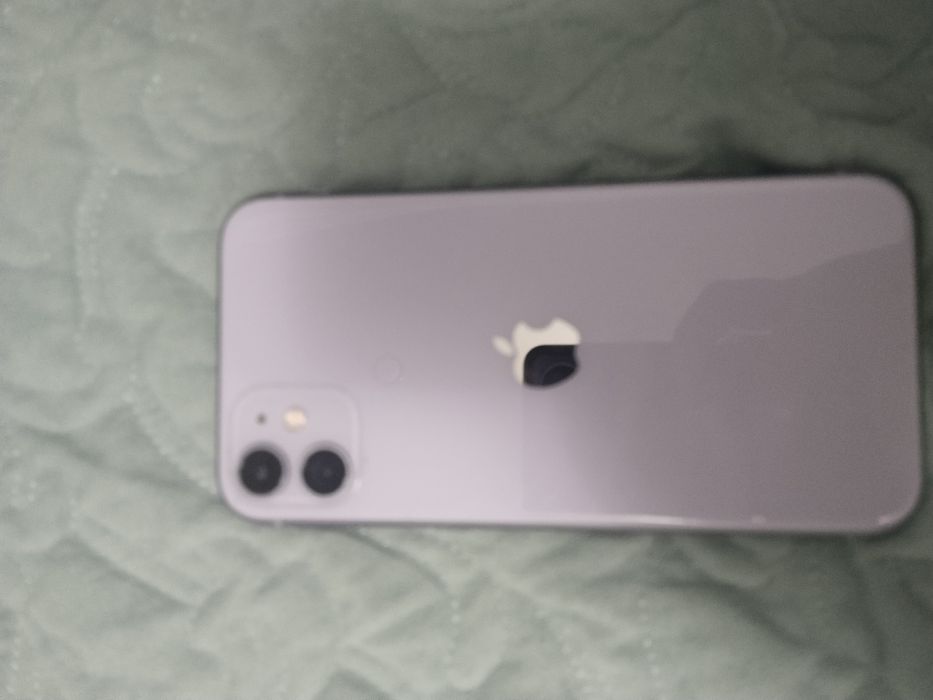 iPhone 11 в идеалным состояние