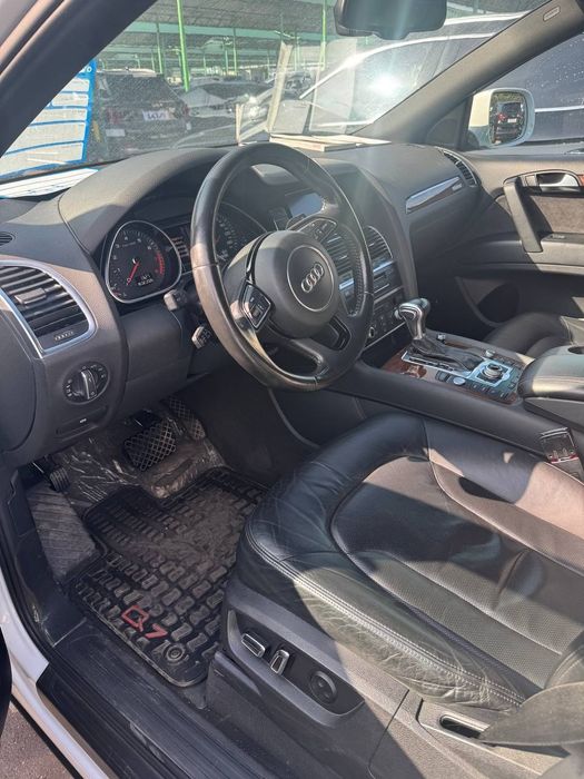 Ауди Q7  2011 г.выпуск