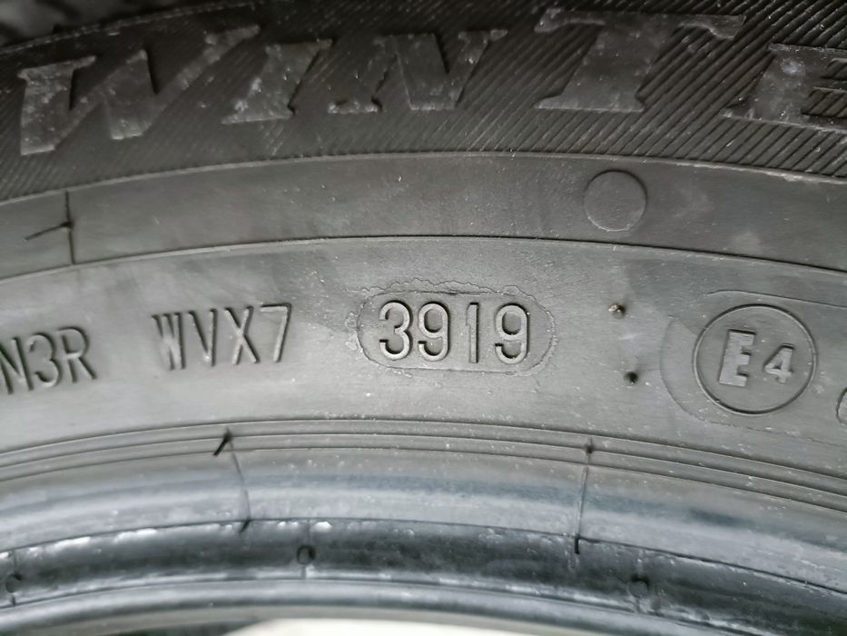 215 55 R17 Viking DOT19