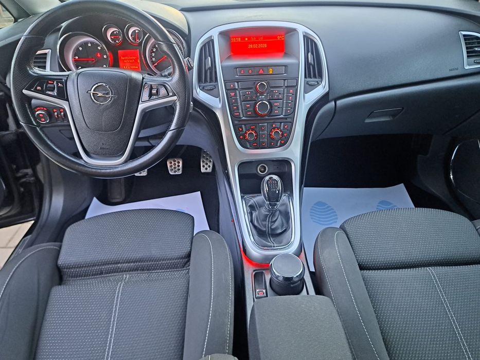 Opel Astra J  1.7 CDTI