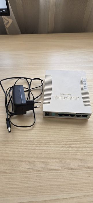 Рутер MikroTik RB951G-2HnD