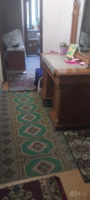 Qibray tumani TashGRES da 1 xonali dom sotiladi 32000$