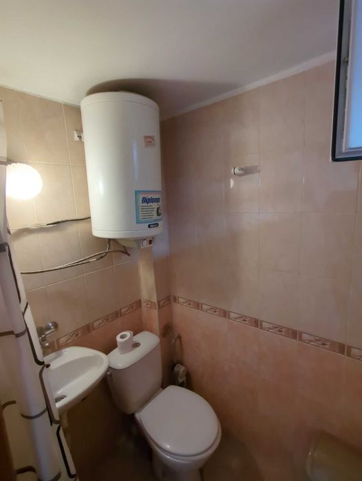 Дава се под наем Едностаен апартамент в Варна, Лятно кино Тракия - 25 кв.м за 229.5 € - Снимка #1