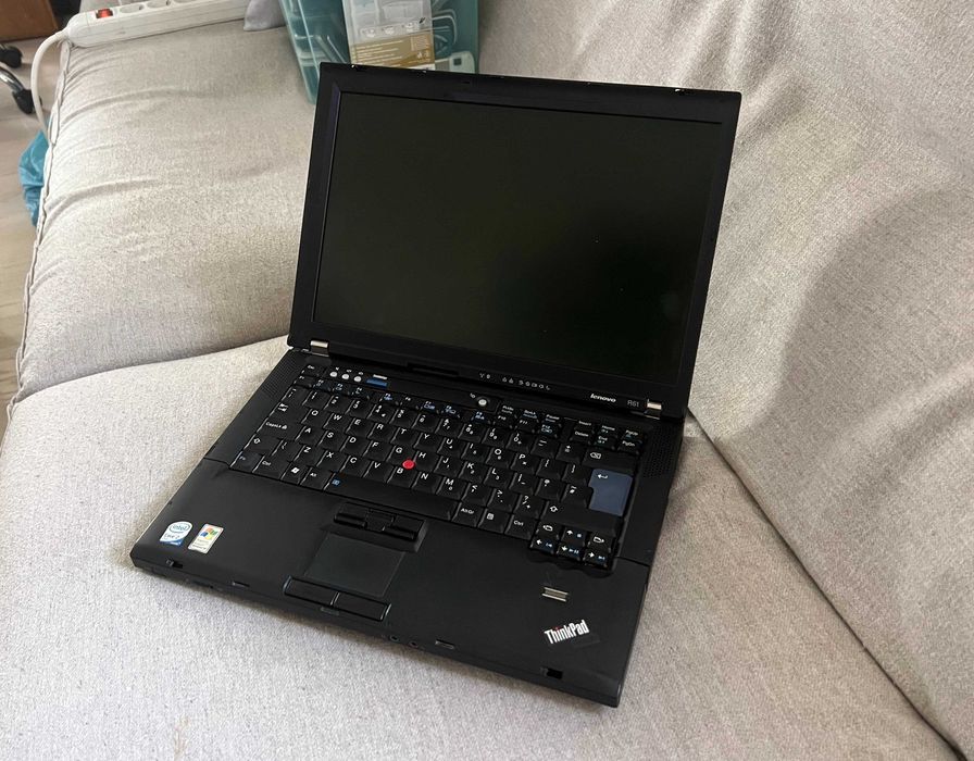 Laptop Lenovo ThinkPad R61 Core 2 Duo DEFECT fara HDD baterie