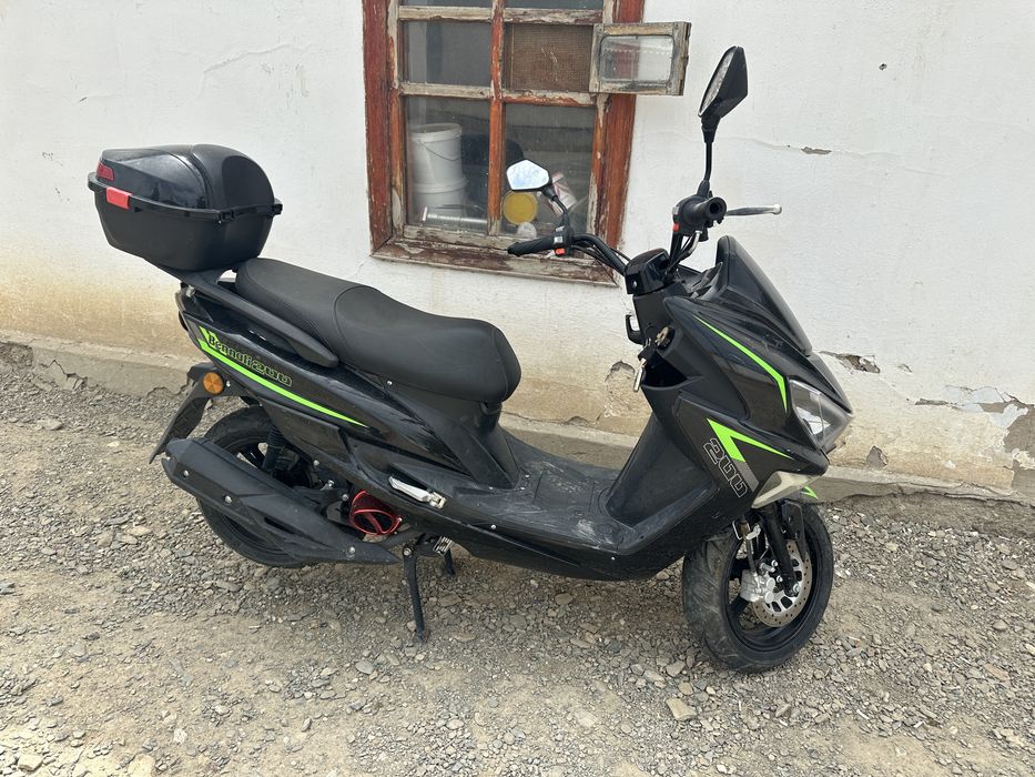 Мопед Беннали 180 куб