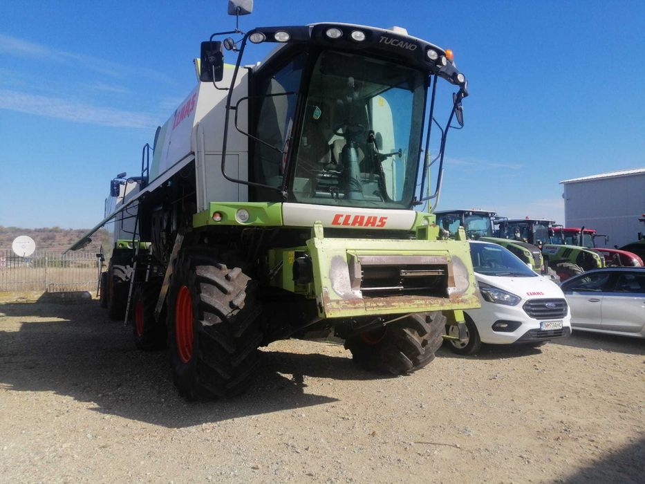 Combina CLAAS TUCANO 320