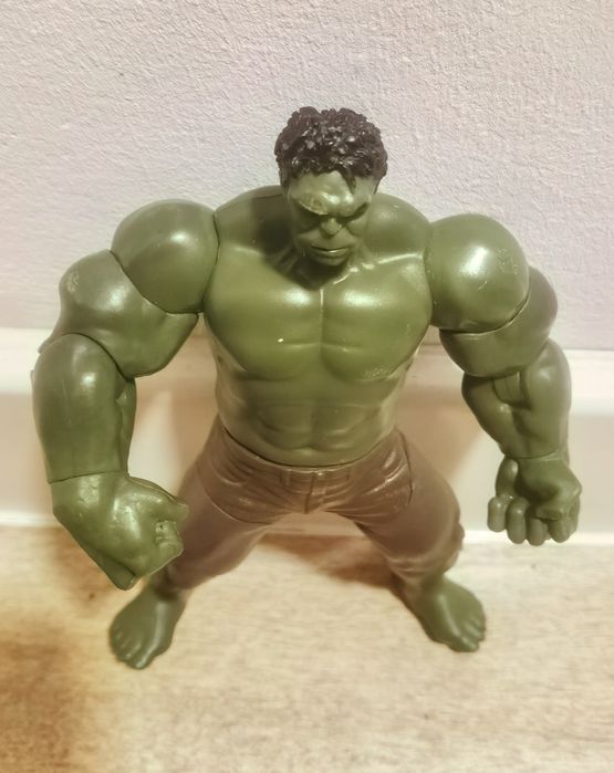 Figurină colecție Marvel Avengers Incredibile Hulk de la Hasbro 15 cm
